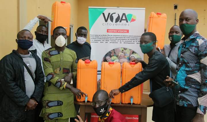 Article : Un tour &agrave; Porto-Novo pour donner vie aux bidons d&rsquo;eau usagers