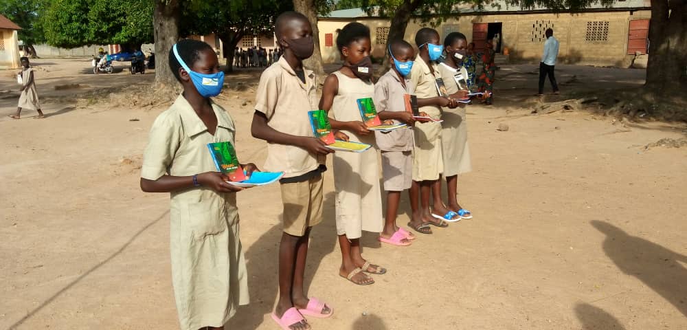 Article : La mairie des jeunes de Parakou récompense quelques meilleurs écoliers